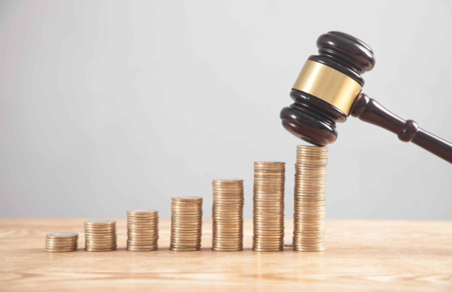 Суды смогут штрафовать должников на сумму от 60,5 тысячи грн за неисполнение судебного решения