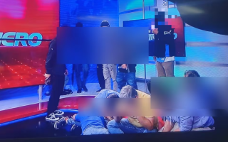 В Еквадорі – надзвичайний стан, а озброєні люди в масках захопили телестудію: відео