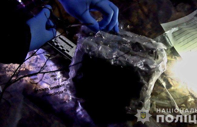 Наркоторговцы из Винницкой области «оккупировали» лесополосы трех областей для закладок наркотиков