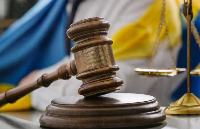 Закрытие уголовного производства в связи со смертью обвиняемого без принятия решения по оправдательному приговору является ухудшением положения лица, - Верховный Суд