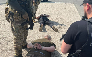 $7500 за переправу уклонистов за границу: будут судить организатора схемы