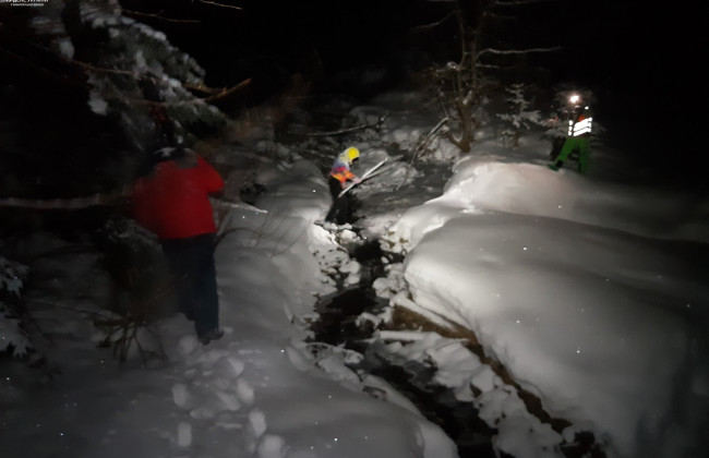 На Закарпатье заблудилась пара лыжников-фрирайдеров