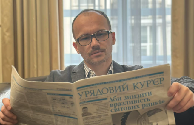 «А сердце бьется – оживая», - Денис Малюська сочинил поэзию по мотивам протокола главы НАПК Новикова на Дениса Шмыгаля