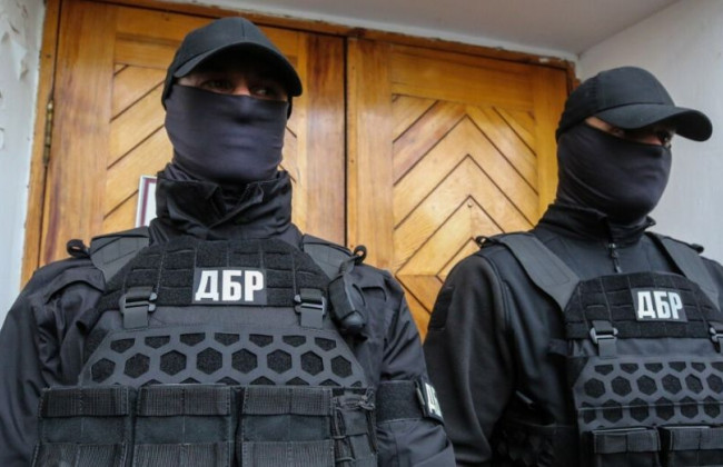 «Расследование осуществляется по факту заранее не обещанного содействия участникам преступной организации» – в ДБР попытались объяснить, почему проводили обыск в Днепровском райсуде Киева