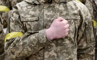 У Львові виплачуватимуть по 50 тисяч тим, хто підпише контракт з ДШВ чи морською піхотою