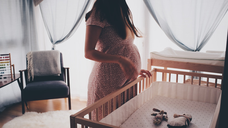 Сколько календарных дней оплачивается отпуск по беременности и родам: ответ ПФУ