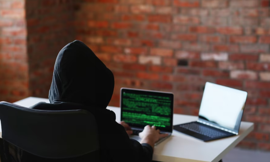 Нотариусам напомнили о защите информации на компьютере от киберпреступников: советы