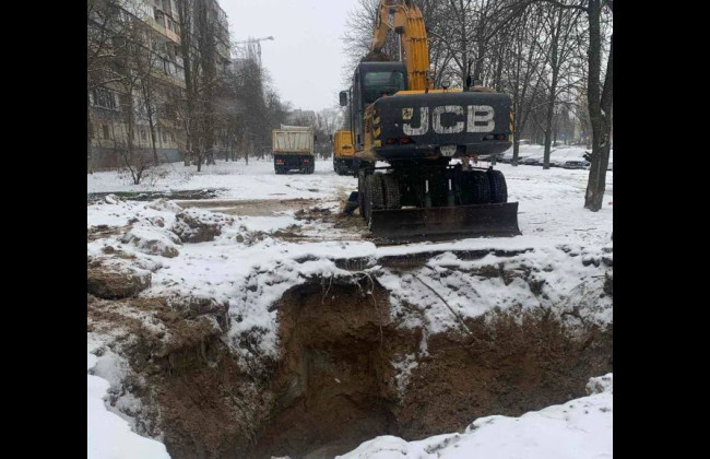 Прорыв трубы на Борщаговке: в Киевводоканале сообщили ситуацию