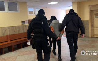 Ударил младенца, потому что не мог успокоить: на Киевщине горе-отцу грозит до десяти лет