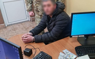 Предложил $300 пограничнику, чтобы попасть в Украину: в Винницкой области задержали иностранца