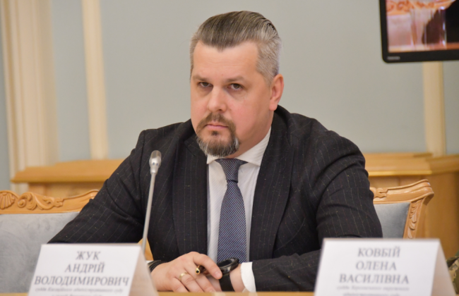 Фотокопія паспорту рф – ще не доказ: колегія Верховного Суду на чолі з Андрієм Жуком відкрила чиновниці з російським громадянством шлях до поновлення на посаді