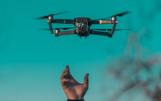 Глава Минцифры Михаил Федоров призывает украинцев собирать FPV-дроны дома