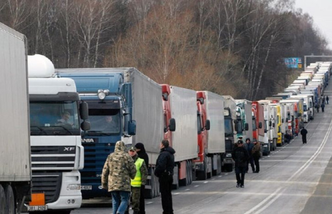 Польские перевозчики разблокировали два пункта пропуска на границе с Украиной