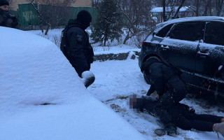 У Києві викрили наркобізнес «із руки в руки»: 11 осіб отримали підозри