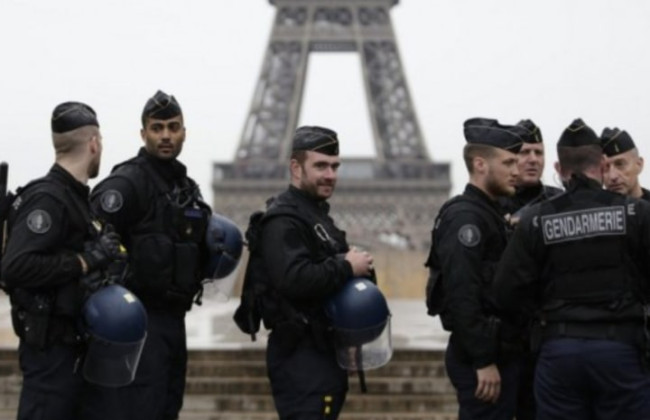 Французские правоохранители угрожают сорвать работу аэропортов во время Олимпиады, если не получат премий