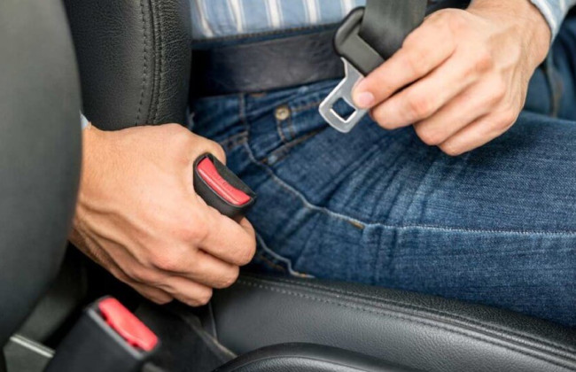 Патрульные развеяли 5 мифов о ремнях безопасности: что стоит знать