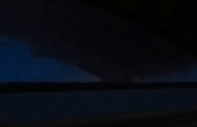 Под Брянском из-за «прилета» пылает нефтебаза: видео