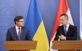 Дмитро Кулеба і Андрій Єрмак проведуть зустріч із главою МЗС Угорщини Сіярто: що обговорюватимуть