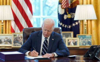 Снова отсрочил шатдаун: Джо Байден подписал временный бюджет США