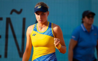 Украинская теннисистка Даяна Ястремская вышла в четвертьфинал Australian Open, обыграв белоруску Азаренко
