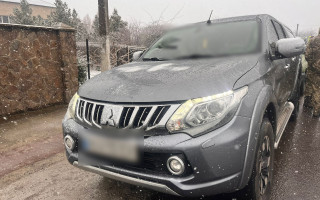 На Закарпатті жінка вдарила в обличчя прикордонницю