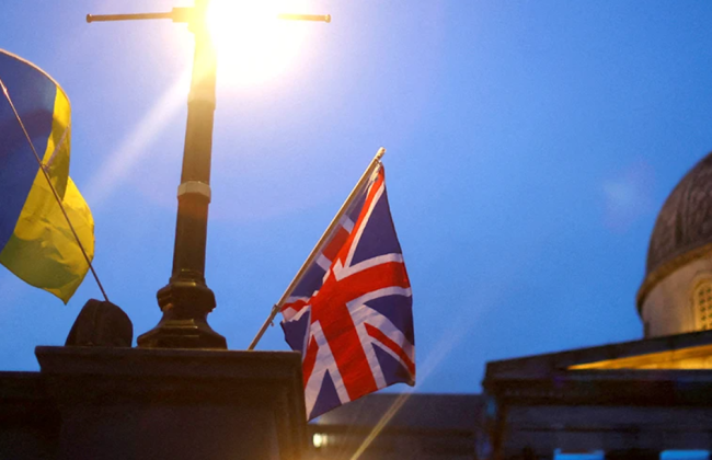 Великобритания частично разрешила поездки в западные области Украины