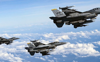 Украинские пилоты уже летают на истребителях F-16, – Игнат