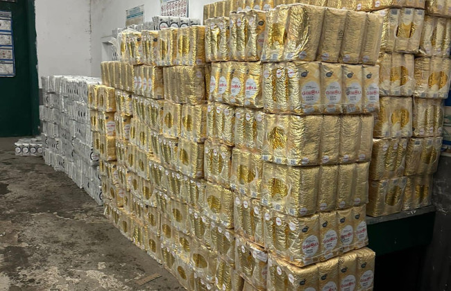 Из Польши водитель пытался провезти «личные вещи», в которых таможенники вывили 3,5 тонны кофе