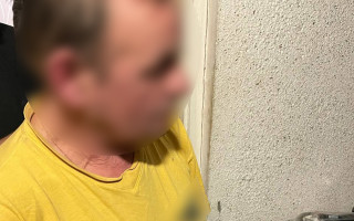 В Дарницькому районі Києва чоловік отримав ножове поранення, – патрульні затримали нападника