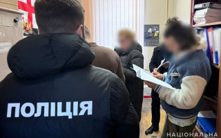Понад 25 млн гривень збитків на формі для військових: директор столичного підприємства отримав підозру