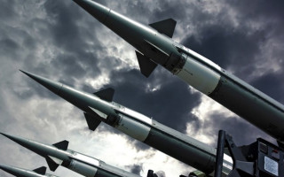 США планируют вернуть ядерные боеголовки в Великобританию из-за угрозы со стороны россии