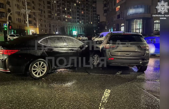 В Киеве водительница за вечер совершила три ДТП: видео от полиции