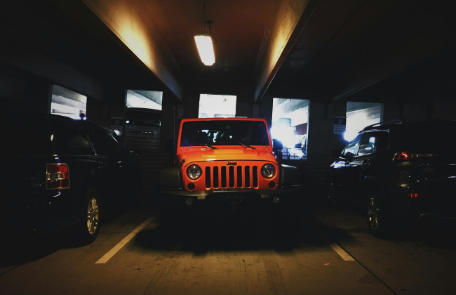 В 2023 году украинцы завезли более 28 тысяч подержанных легковушек из США: ТОП-5 моделей