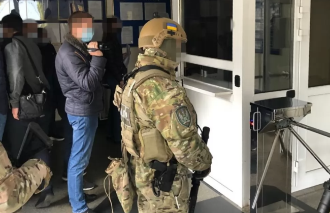 Успеть за 4 часа: представителя Совета бизнес-омбудсмена будут уведомлять до обыска у предпринимателя, но его неявка не будет препятствовать выполнению определения