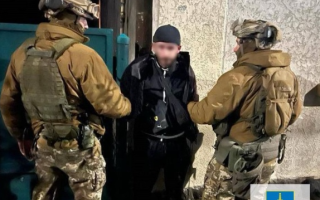 На Закарпатье задержали мужчину, который бросил гранату во двор депутата