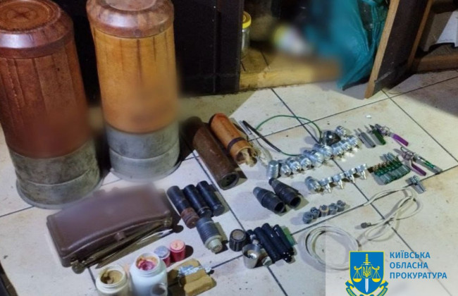 В Киевской области мужчина угрожал взорвать дом вместе с полицейскими: рядом был ребенок