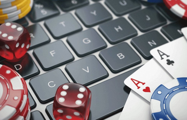 Обманули на «инвестициях» более 100 потерпевших: в Киеве будут судить группу мошенников