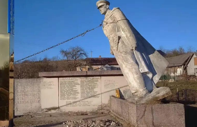 Львовская область первой в Украине провела полную декоммунизацию