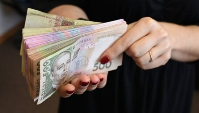 В Черкасской области работница банка присвоила почти 4 млн грн