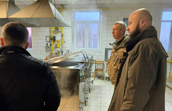 Заместители Умерова проверили качество питания военнослужащих в одной из воинских частей