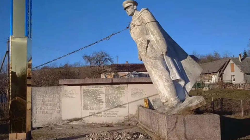 Львовская область первой в Украине провела полную декоммунизацию