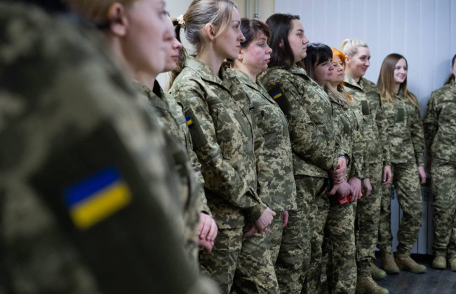 В ВСУ впервые издали женские комплекты военной формы: фото