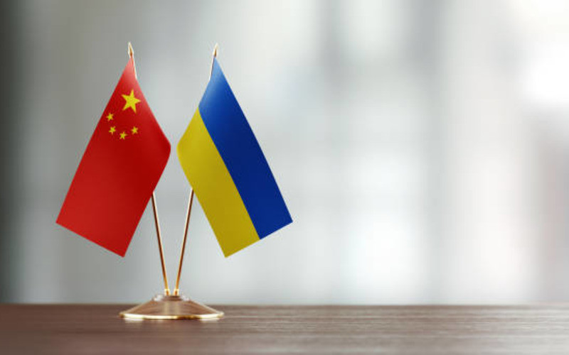 Китай попередив Україну про наслідки через внесення китайських компаній до переліку спонсорів війни, — ЗМІ