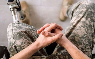 Уряд обмежив термін перебування військових на лікуванні за кордоном