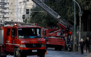 Біля будівлі Міністерства праці в Афінах вибухнула бомба
