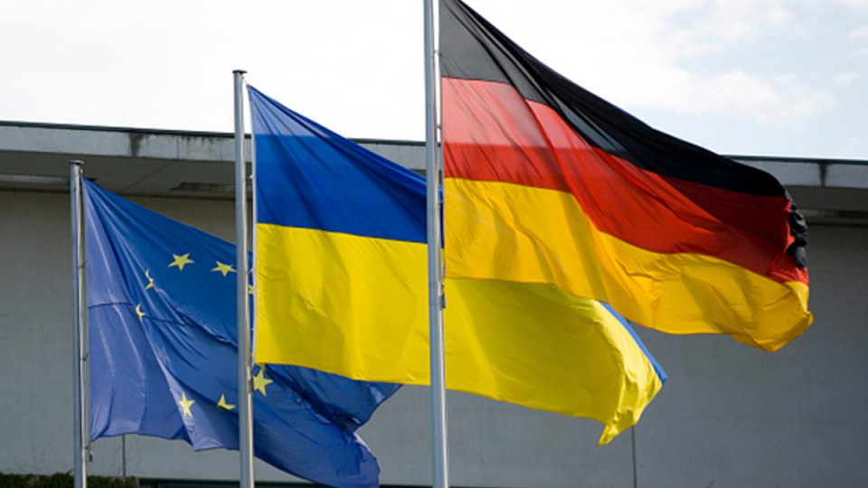 Украинцы бегут из Польши в Германию: что произошло