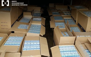 Продавав фальсифікат: на Закарпатті у чоловіка вилучили сигарет на 2 млн грн