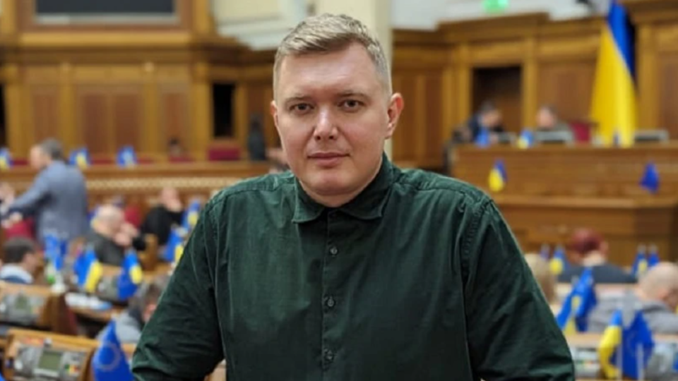 «Не хочешь воевать – переплывай Тису и ищи другое гражданство»: нардеп Кривошеев высказался о нежелающих идти на войну