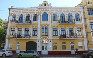 У Києві намагалися переоформити арештовану будівлю «Росатому»: судитимуть державного реєстратора