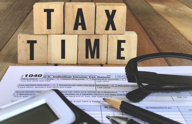 Украинцы, получившие доход за границей, должны подать налоговую декларацию до 1 мая — какие требования и штрафы